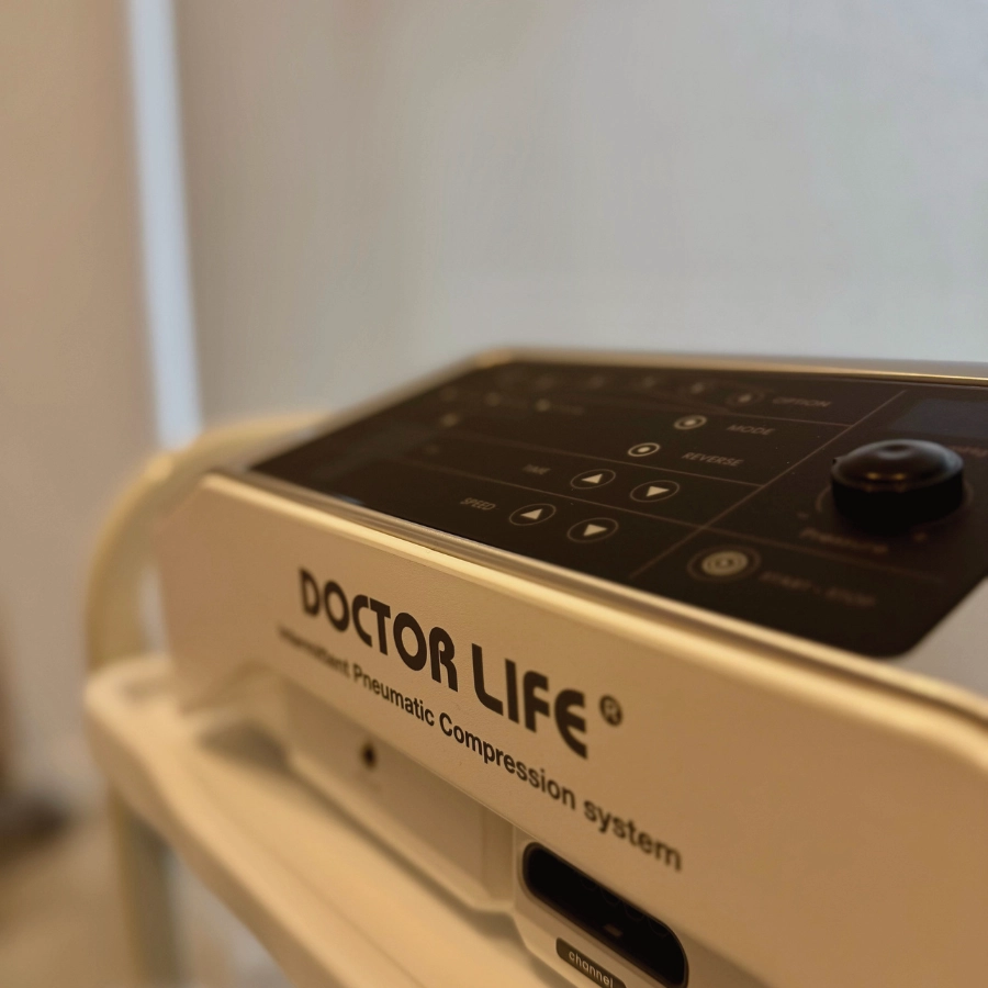 Zabieg drenażu limfatycznego - presoterapia Dr Life